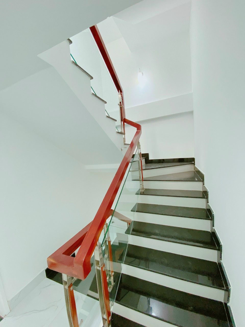 Mặt tiền Thích Quảng Đức khu kinh doanh -thương mại : Tuyệt phẩm 3 lầu (4mx16m) kiến trúc Sydney